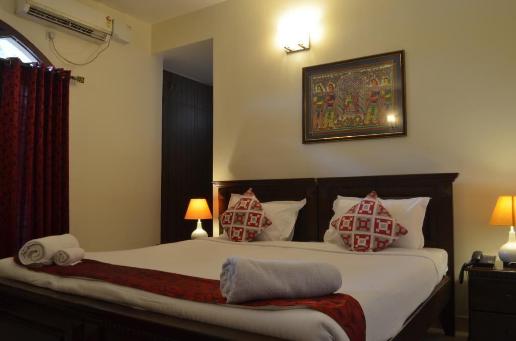 Luxtay Suites Bangalore Zimmer foto